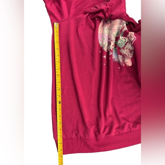 Torrid Pullover Top. Skull Graphic. Size 18-20 2X   SKU 6 - Picture 8 of 10